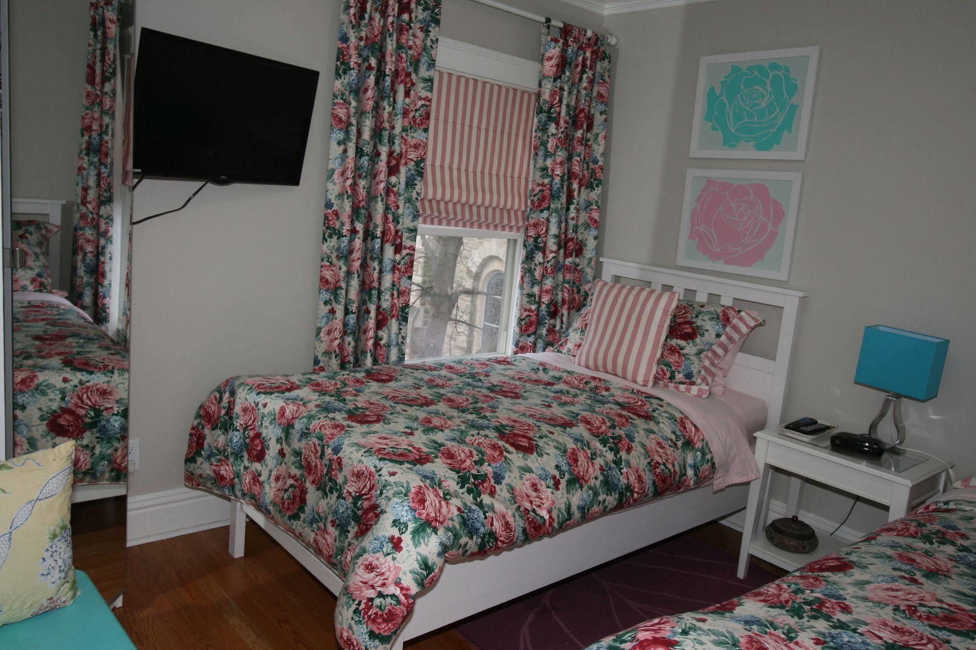 Rose Arden Bed & Breakfast Хамилтън Екстериор снимка